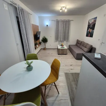 West Pazova Appartement